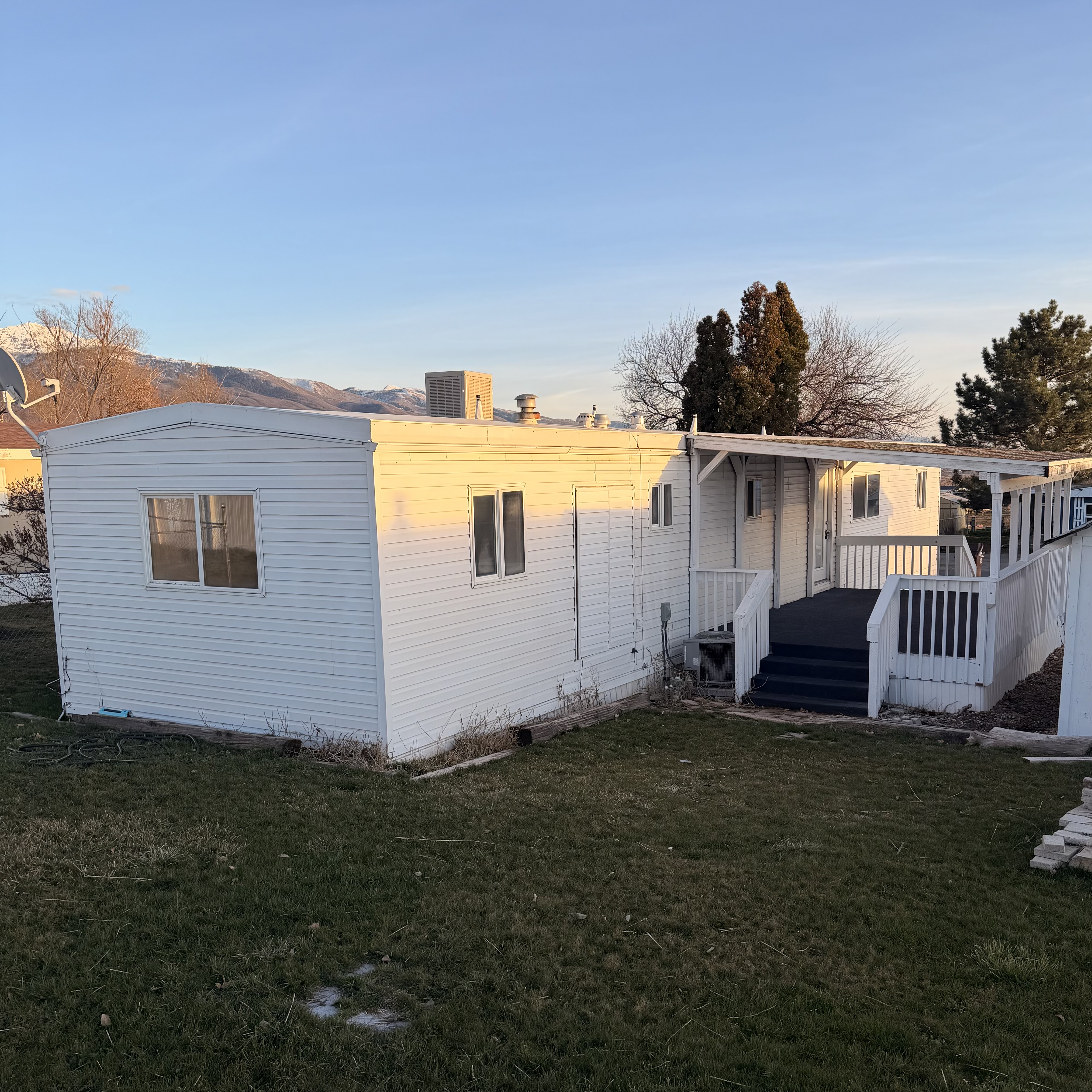 Sold 2 bed 2 bath home for sale at Layton, UT - Utah real estate listing